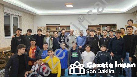 Emirdağ’da Gençler Maneviyat ve Eğlenceyle Buluştu