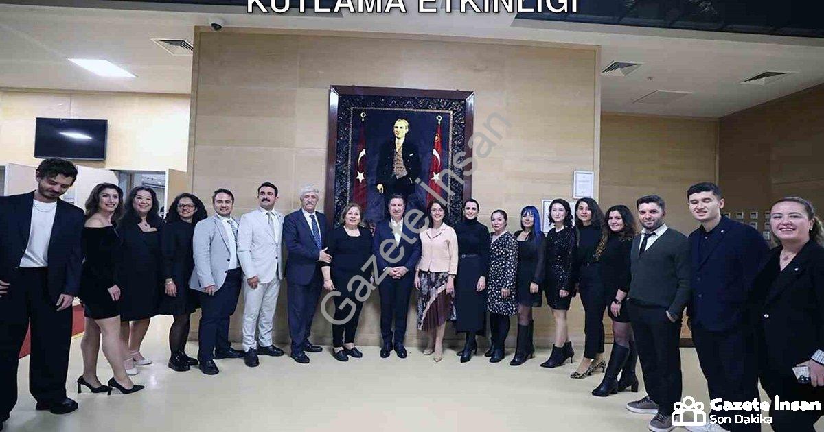 "Muğla'da Öğretmenler Günü İçin Özel Kutlama Etkinliği" başlıklı haber için fotorealistik, profesyon