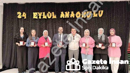 Muhtardan 24 Kasım’da öğretmenlere anlamlı plaket jesti