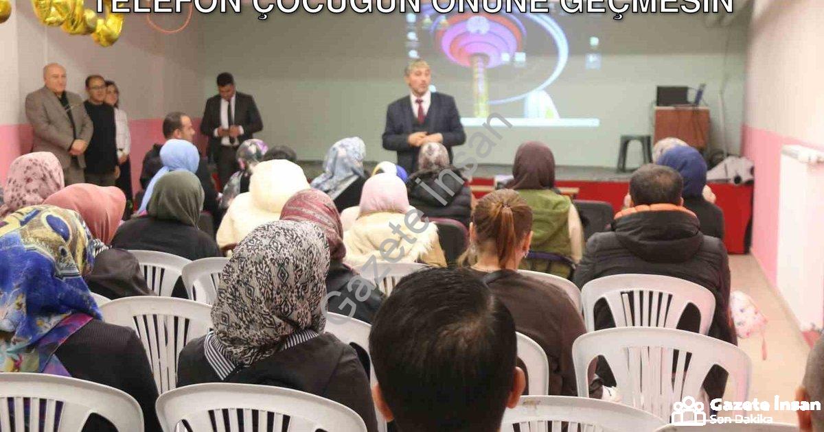 "Müdür Yılmaz'dan Velilere Kritik Uyarı: Telefon Çocuğun Önüne Geçmesin" başlıklı haber için fotorea