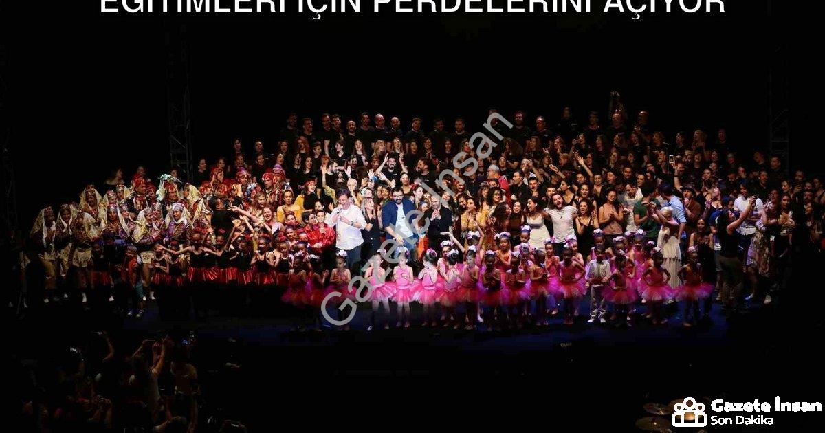 "Folkart Academy 2025-2026 Tiyatro Eğitimleri İçin Perdelerini Açıyor" başlıklı haber için fotoreali