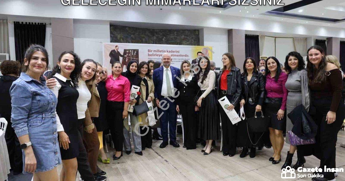 "Başkan Pehlivan'dan Öğretmenlere Vefa: Geleceğin Mimarları Sizsiniz" başlıklı haber için fotorealis