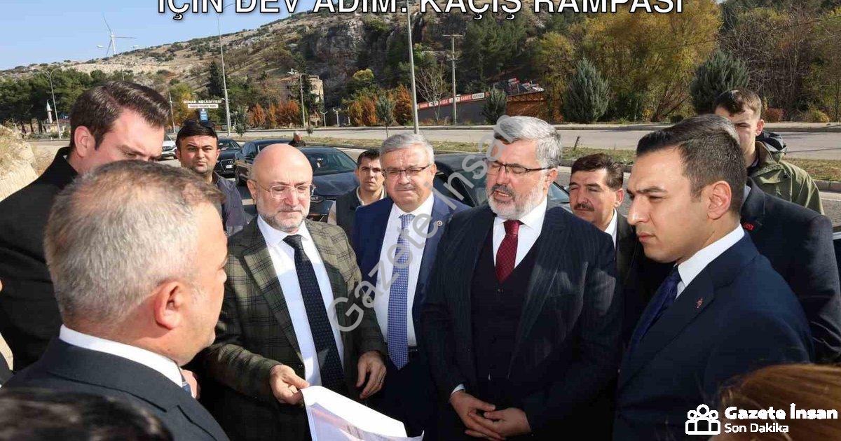 "Afyonkarahisar Dinar'da Trafik Güvenliği İçin Dev Adım: Kaçış Rampası" başlıklı haber için fotoreal