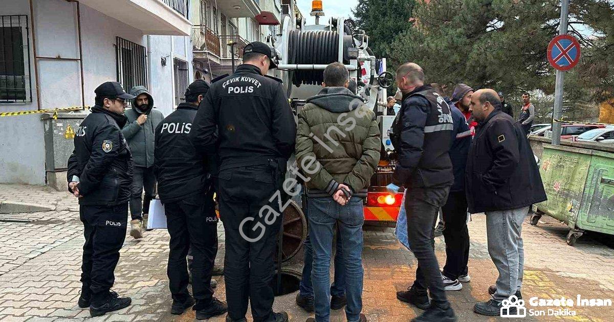 "Uşak'ta Kan Donduran Olay: Kanalizasyon Çalışmasında Cenin Bulundu" başlıklı haber için fotorealist